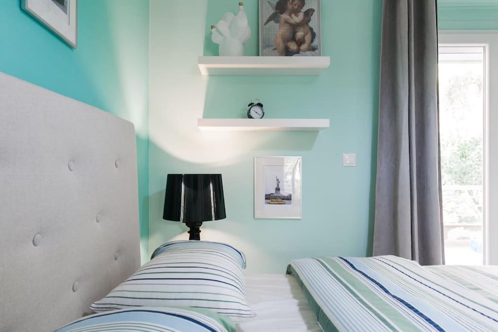 Lux Beach Apartment Vári Esterno foto