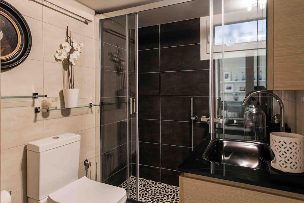Lux Beach Apartment Vári Esterno foto